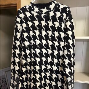 Black and White Houndstooth Women's sweater dress